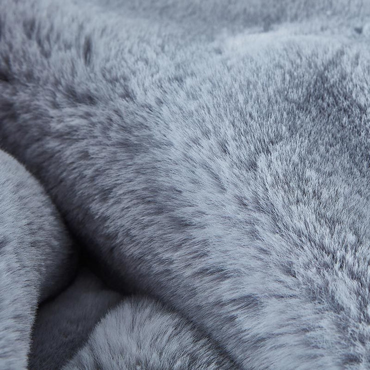 Cassilda Luxury Chinchilla Faux Fur Throw Blanket (50" x 60") Hallohomie